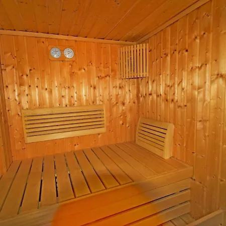 בית נופש With Beautiful Nature Lovely Garden Sauna *
