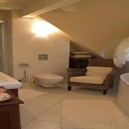 別荘 Seaside With Sauna *