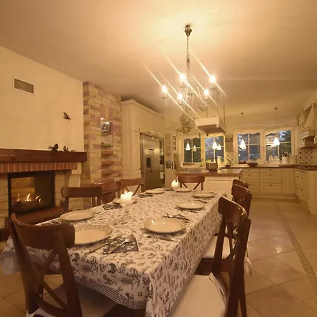 別荘 Seaside With Sauna *